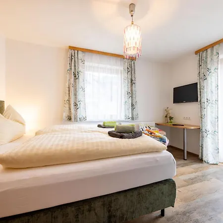 Apartament Haus Pitzer/apartments Troicher *