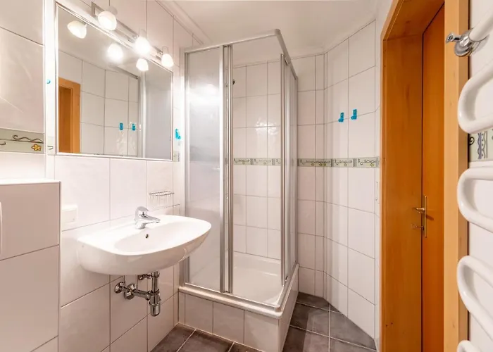 Haus Pitzer/apartments Troicher سخلادميخ