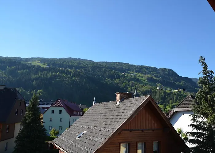 Haus Pitzer/apartments Troicher *