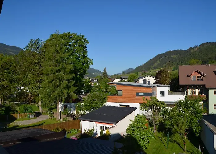 Haus Pitzer/apartments Troicher *